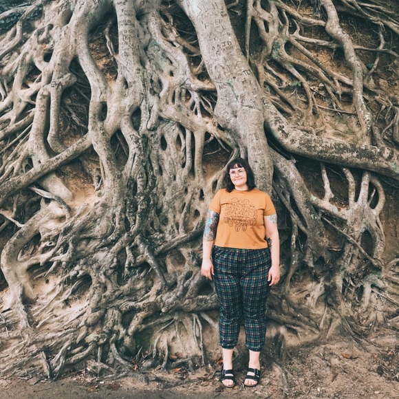 Meet your Posher, Brandy - Picture 2 of 7